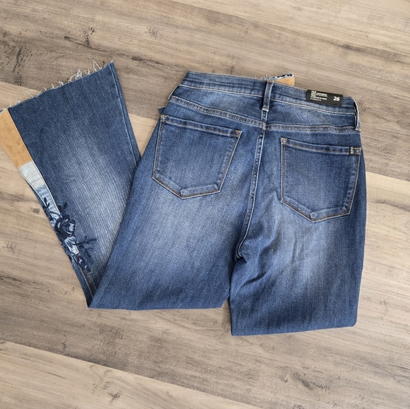 NWT - Buffalo David Bitton High Rise Leg Opening Embroidered Jeans 26 - Picture 7 of 15